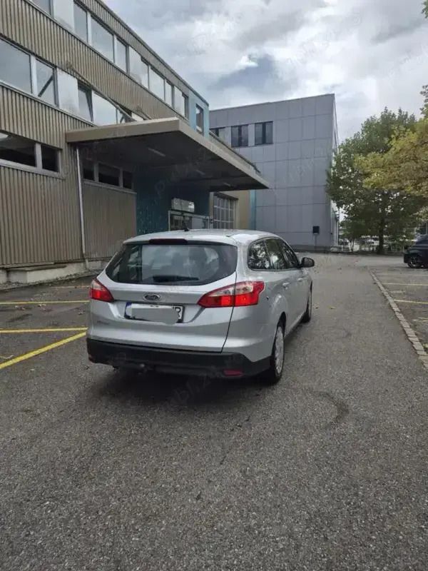 Utilizat 2014 Ford Focus Titanium Break | 5.000 EUR (Preț OK) - Imagine 1/4