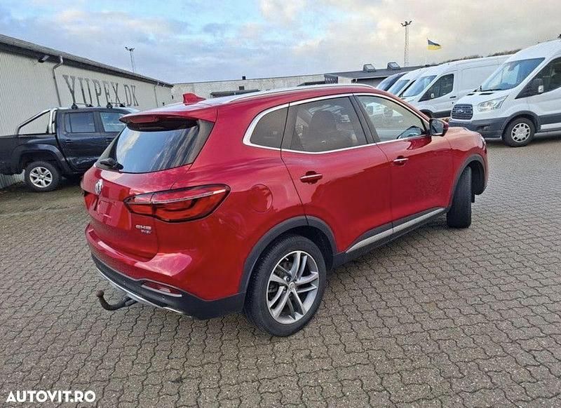 Second-hand MG HS Luxury 162 CP (119 kW) 2022 Culoarerosu SUV
