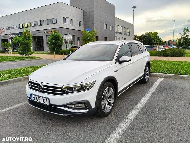 Alb Utilizat 2022 VW Passat Alltrack Break | 18.300 EUR (Super Preț) - Imagine 1/4