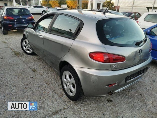 Second-hand Alfa Romeo 147 110 CP (80 kW) 2007 Gri Hatchback