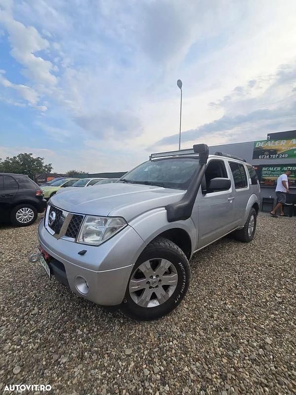 Culoaregri Utilizat 2006 Nissan Pathfinder Platinum SUV | 5.290 EUR - Imagine 1/4