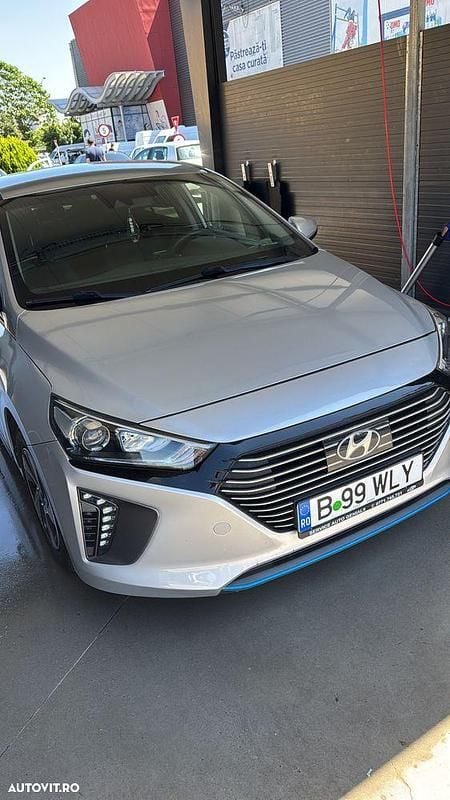 Culoareargint Second-hand 2019 Hyundai Ioniq Hatchback | 12.800 EUR (Preț bun) - Imagine 1/4