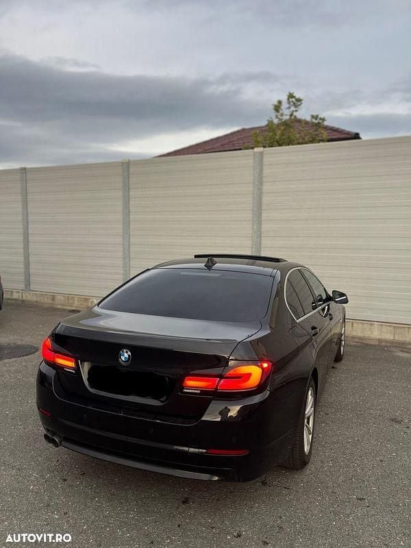 Culoarenegru Utilizat 2011 BMW 520 Efficient Dynamics Berlinǎ | 9.500 EUR (Preț OK) - Imagine 1/4