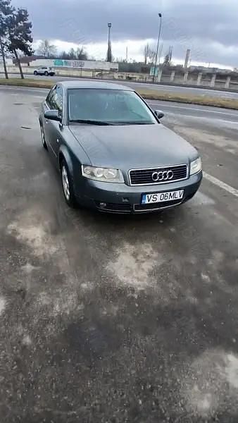 Second-hand Audi A4 130 CP (95 kW) 2001 Berlinǎ