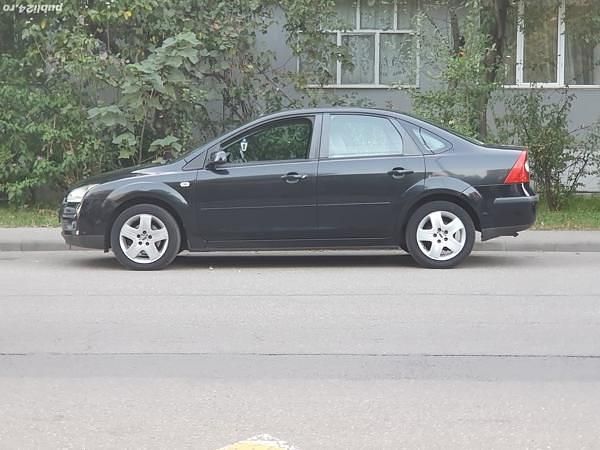 Utilizat 2007 Ford Focus ST Berlinǎ | 2.500 EUR (Preț OK) - Imagine 1/4