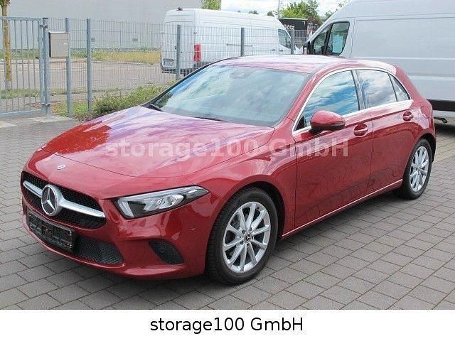 Utilizat 2020 Mercedes A180 | 23.028 EUR (Preț OK) - Imagine 1/1