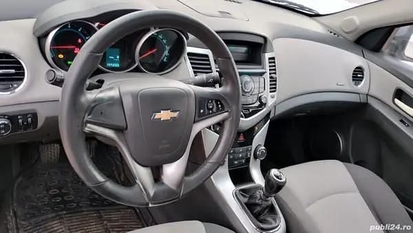 Second-hand Chevrolet Cruze LS 113 CP (83 kW) 2009 Berlinǎ