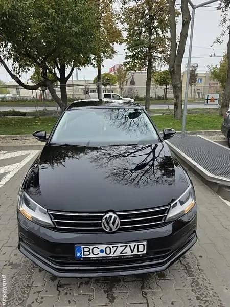 Second-hand VW Jetta Style 105 CP (77 kW) 2017 Berlinǎ
