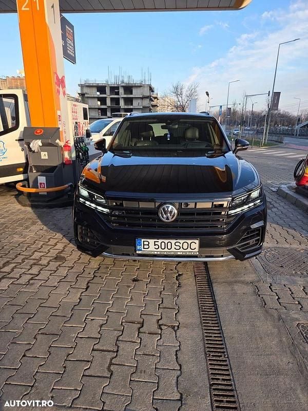 Culoarenegru Utilizat 2019 VW Touareg R-line SUV | 36.900 EUR (Puțin scump) - Imagine 1/4