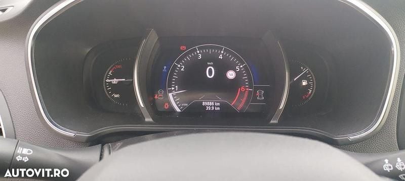 Second-hand Renault Mégane IV Intens 100 CP (73 kW) 2018 Culoaregri Hatchback