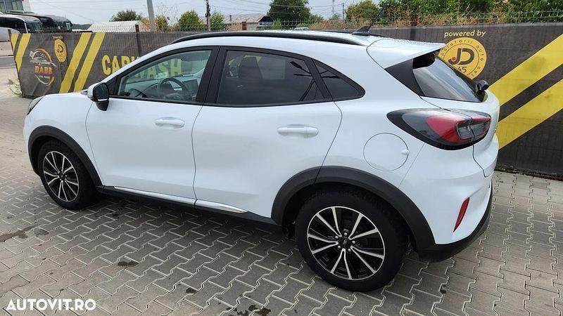 Second-hand Ford Puma Titanium 125 CP (91 kW) 2022 Culoarealb SUV