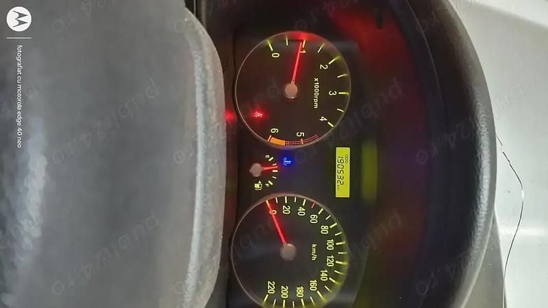 Utilizat 2008 Hyundai Accent Berlinǎ | 3.000 EUR (Puțin scump) - Imagine 1/4