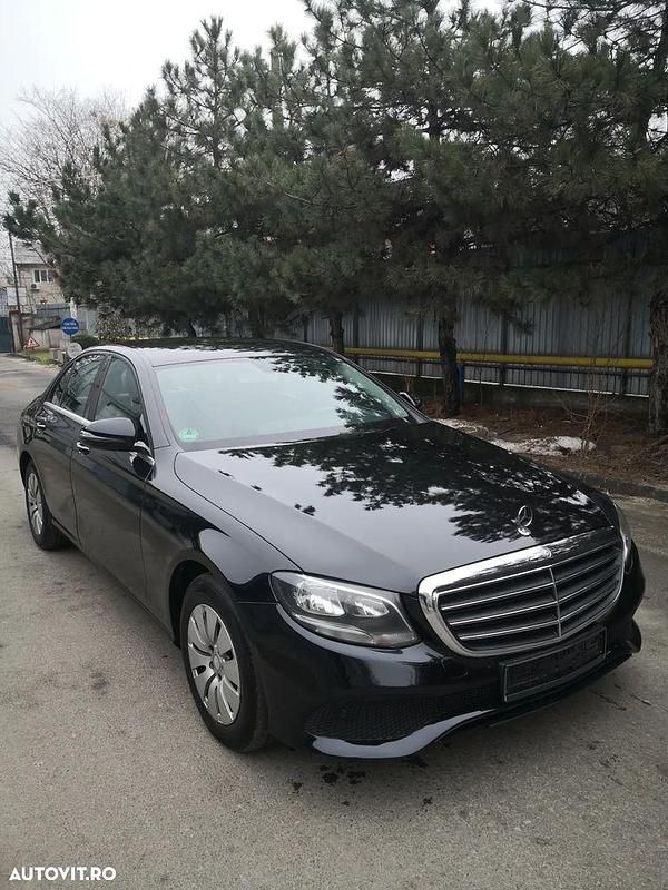 Second-hand Mercedes E200 150 CP (110 kW) 2017 Culoarenegru Berlinǎ