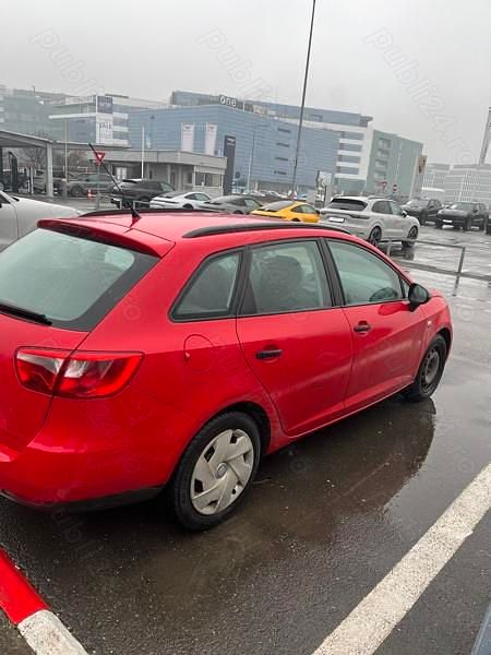 Rosu Utilizat 2010 Seat Ibiza ST Break | 3.800 EUR - Imagine 1/4
