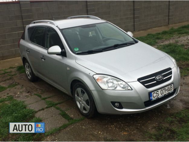 Argintiu Utilizat 2008 Kia Ceed Break | 3.890 EUR - Imagine 1/4
