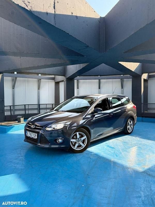 Culoaregri Utilizat 2015 Ford C-MAX Monovolum | 5.600 EUR (Super Preț) - Imagine 1/4