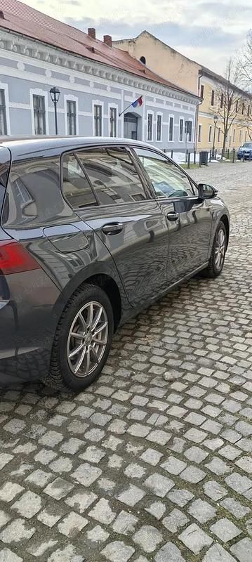 Second-hand VW Golf VIII Life 116 CP (85 kW) 2020 Gri Hatchback