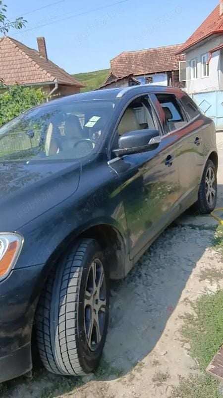 Utilizat 2011 Volvo XC60 SUV | 7.500 EUR (Super Preț) - Imagine 1/4
