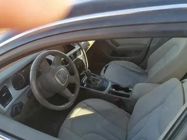 Negru Utilizat 2010 Audi A4 Berlinǎ | 7.000 EUR (Preț OK) - Imagine 1/4