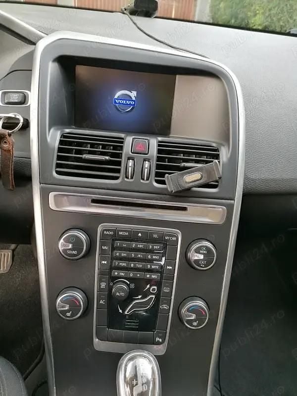 Second-hand Volvo XC60 163 CP (119 kW) 2013 Negru SUV