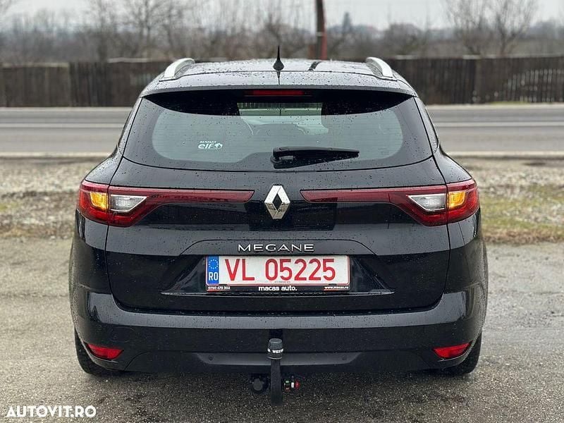 Second-hand Renault Mégane GrandTour 130 CP (95 kW) 2017 Culoarenegru Break