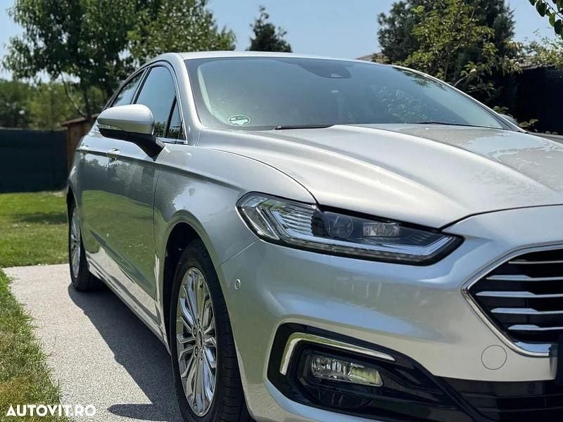Gri Utilizat 2022 Ford Mondeo Titanium Hatchback | 22.700 EUR (Scump) - Imagine 1/4