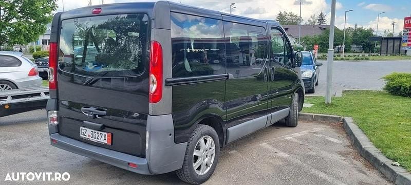 Second-hand Opel Vivaro Design Edition 114 CP (83 kW) 2008 Culoarenegru Monovolum