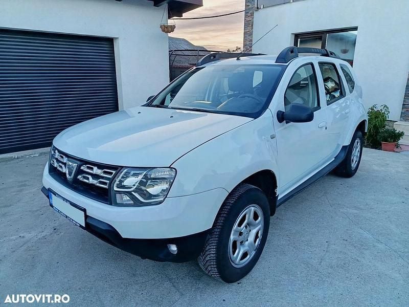 Culoarealb Utilizat 2018 Dacia Duster Lauréate SUV | 8.200 EUR (Super Preț) - Imagine 1/4