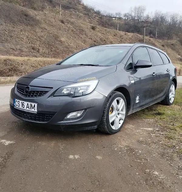 Second-hand Opel Astra 125 CP (91 kW) 2011 Break
