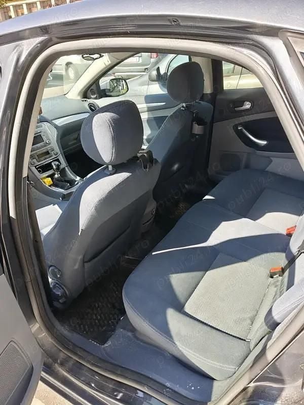 Utilizat 2010 Ford Mondeo Berlinǎ | 3.900 EUR (Preț OK) - Imagine 1/4