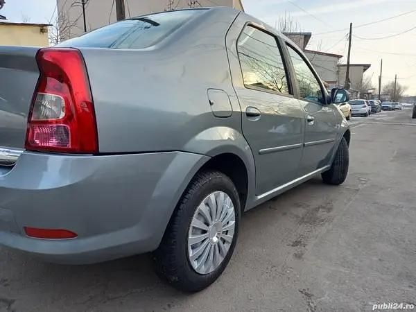 Second-hand Dacia Logan 90 CP (66 kW) 2011 Berlinǎ