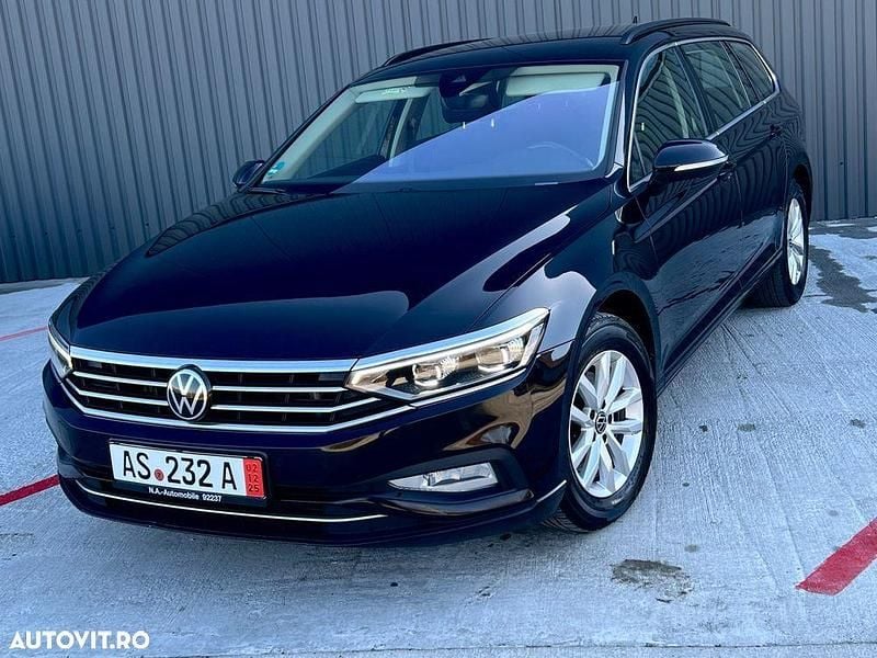 Culoarenegru Utilizat 2022 VW Passat Business Break | 14.490 EUR (Super Preț) - Imagine 1/4