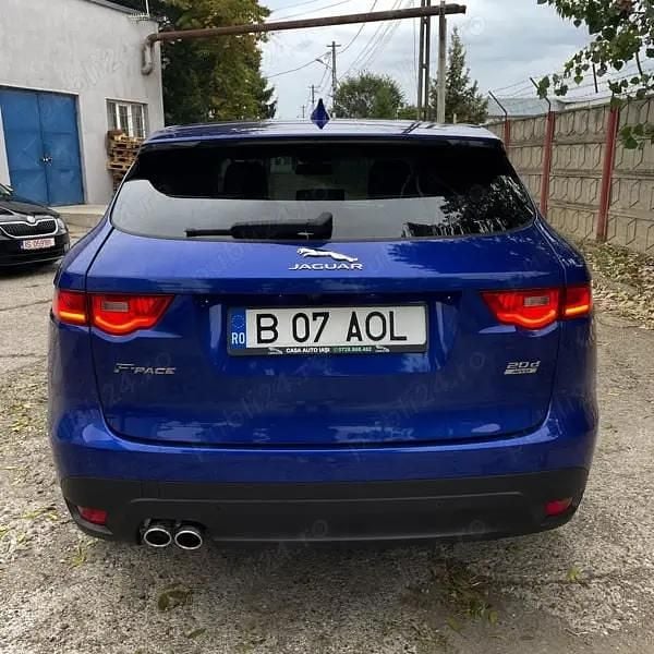 Second-hand Jaguar F-Pace 180 CP (132 kW) 2017 Albastru SUV