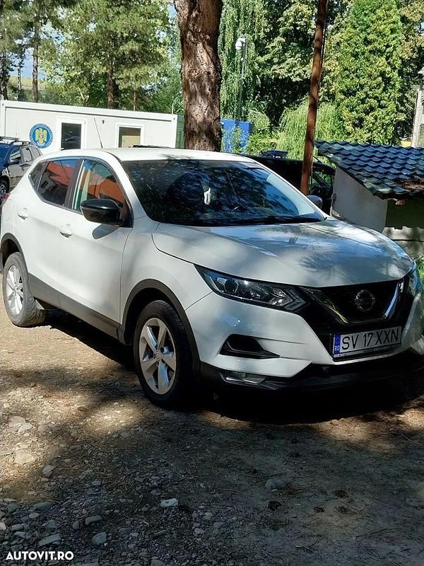 Culoarealb Utilizat 2020 Nissan Qashqai Acenta SUV | 14.000 EUR (Super Preț) - Imagine 1/4