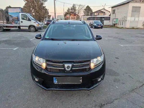 Negru Utilizat 2015 Dacia Logan MCV Break | 5.899 EUR - Imagine 1/4