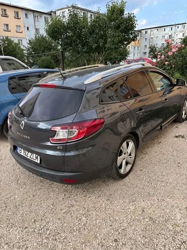 Utilizat 2012 Renault Mégane III Hatchback | 4.200 EUR (Preț OK) - Imagine 1/4