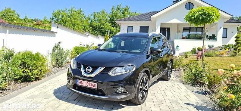 Negru Utilizat 2017 Nissan X-Trail Tekna SUV | 13.690 EUR (Preț bun) - Imagine 1/4