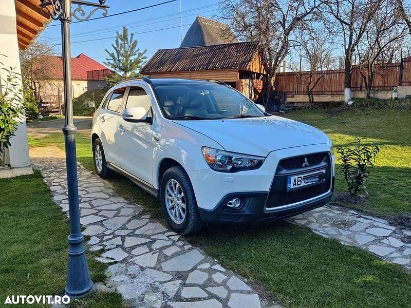 Second-hand Mitsubishi ASX Instyle 150 CP (110 kW) 2012 Culoarealb SUV