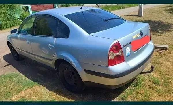 Utilizat 2003 VW Passat Berlinǎ | 1.500 EUR (Preț OK) - Imagine 1/4