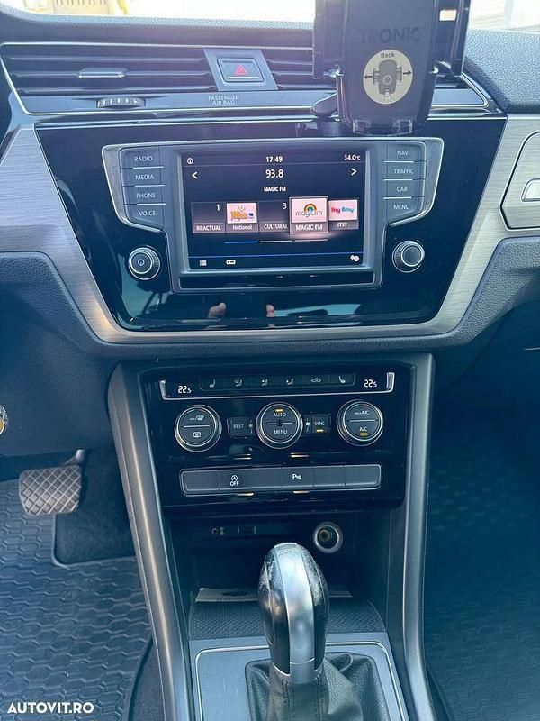 Argint Utilizat 2017 VW Touran Comfortline Monovolum | 9.900 EUR (Preț OK) - Imagine 1/4
