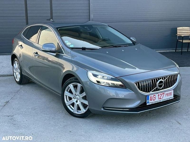 Culoaregri Utilizat 2018 Volvo V40 Break | 11.999 EUR (Preț OK) - Imagine 1/4