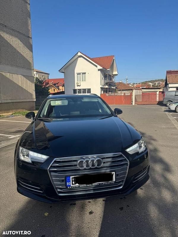 Negru Utilizat 2017 Audi A4 Design Break | 14.600 EUR (Preț OK) - Imagine 1/4