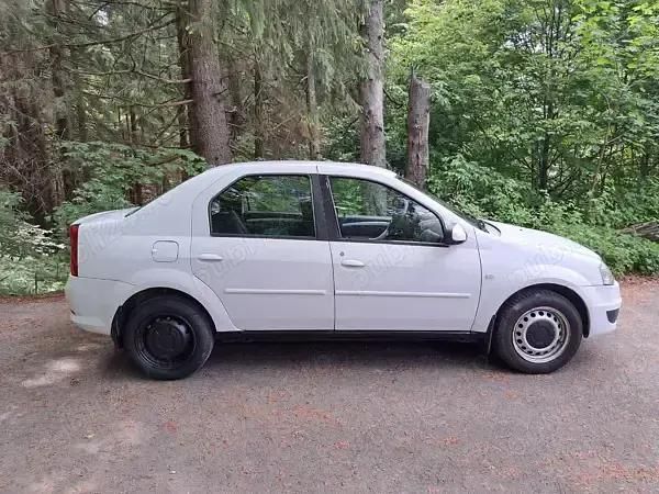 Utilizat 2008 Dacia Logan Berlinǎ | 2.000 EUR - Imagine 1/4