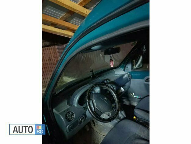 Verde Utilizat 2000 Renault Kangoo Monovolum | 1.000 EUR - Imagine 1/4