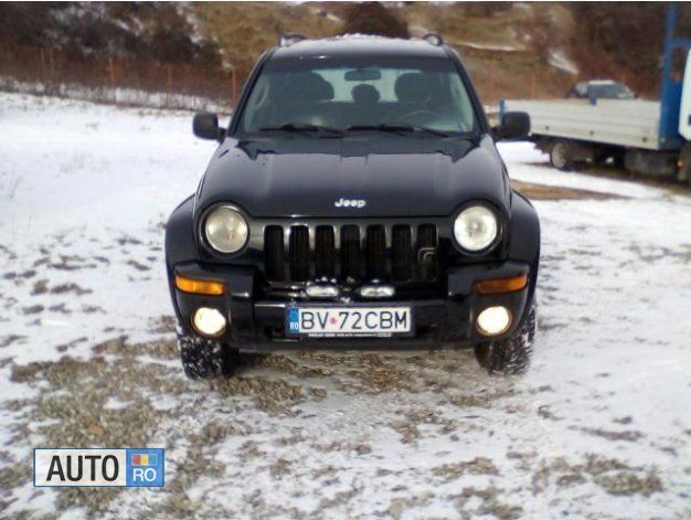 Negru Utilizat 2002 Jeep Cherokee SUV | 5.600 EUR - Imagine 1/4