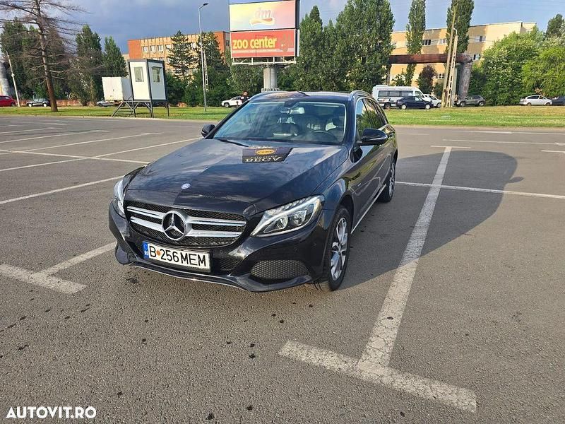 Culoarenegru Utilizat 2016 Mercedes C350e Break | 13.500 EUR - Imagine 1/4