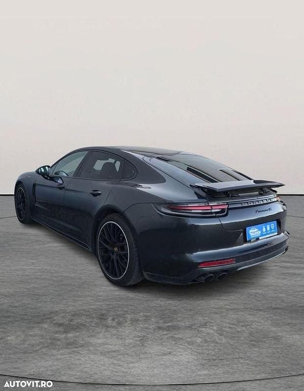 Second-hand Porsche Panamera 440 CP (323 kW) 2018 Culoaregri Berlinǎ