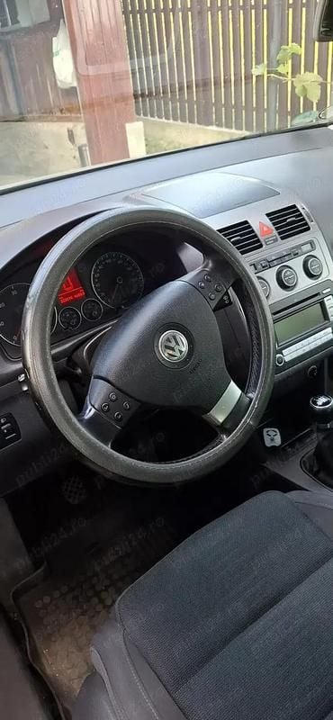 Second-hand VW Touran 140 CP (102 kW) 2008 Monovolum