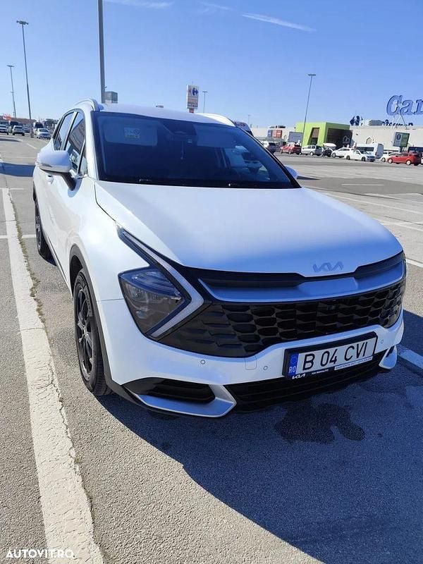 Culoarealb Utilizat 2023 Kia Sportage Urban SUV | 23.950 EUR (Preț OK) - Imagine 1/4