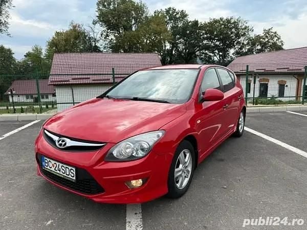 Utilizat 2010 Hyundai i30 Hatchback | 2.990 EUR (Preț bun) - Imagine 1/4